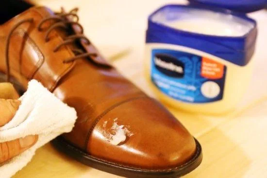 How to fix scuffed leather shoes